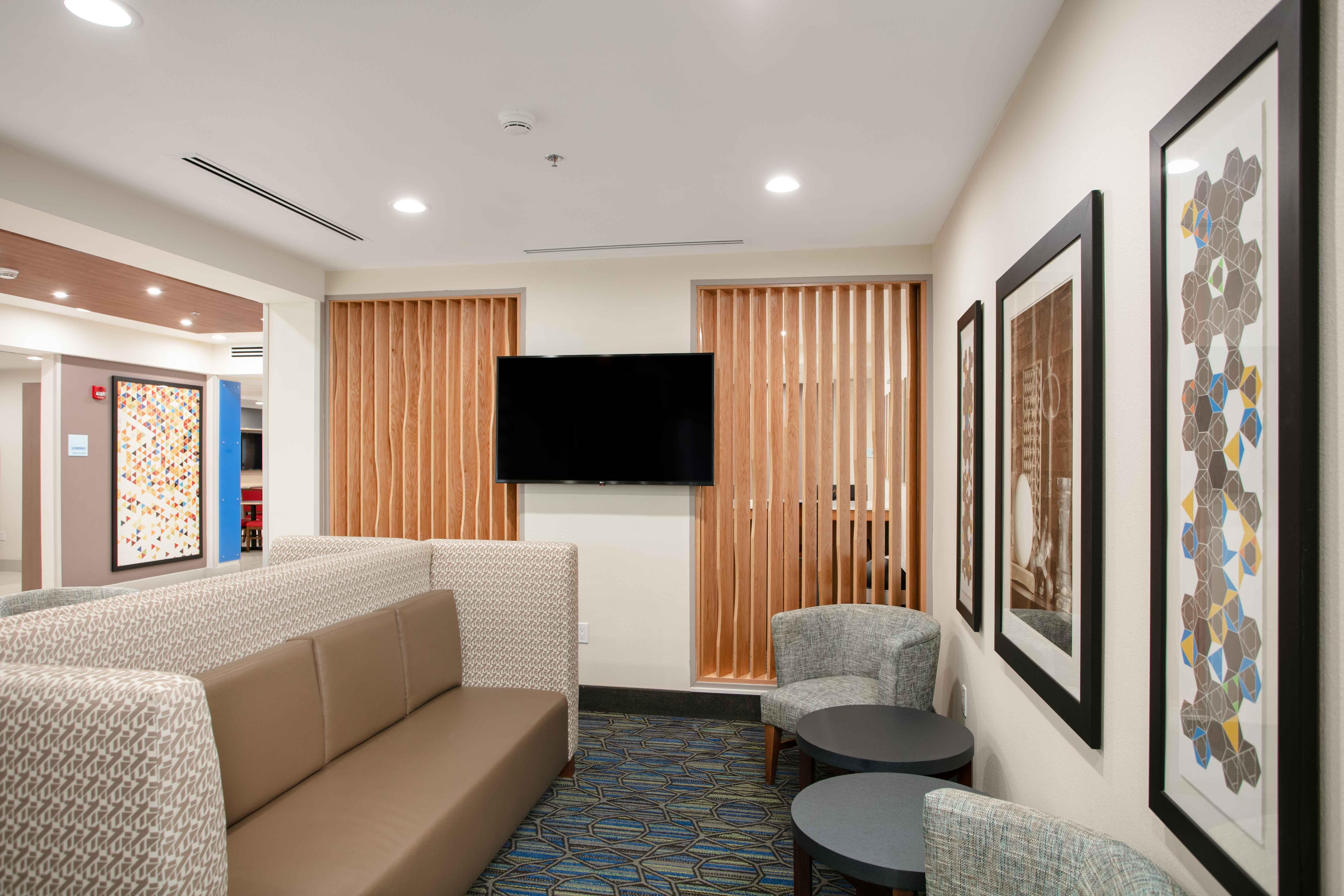 Holiday Inn Express & Suites Oakhurst-Yosemite Park Area By Ihg Exteriér fotografie
