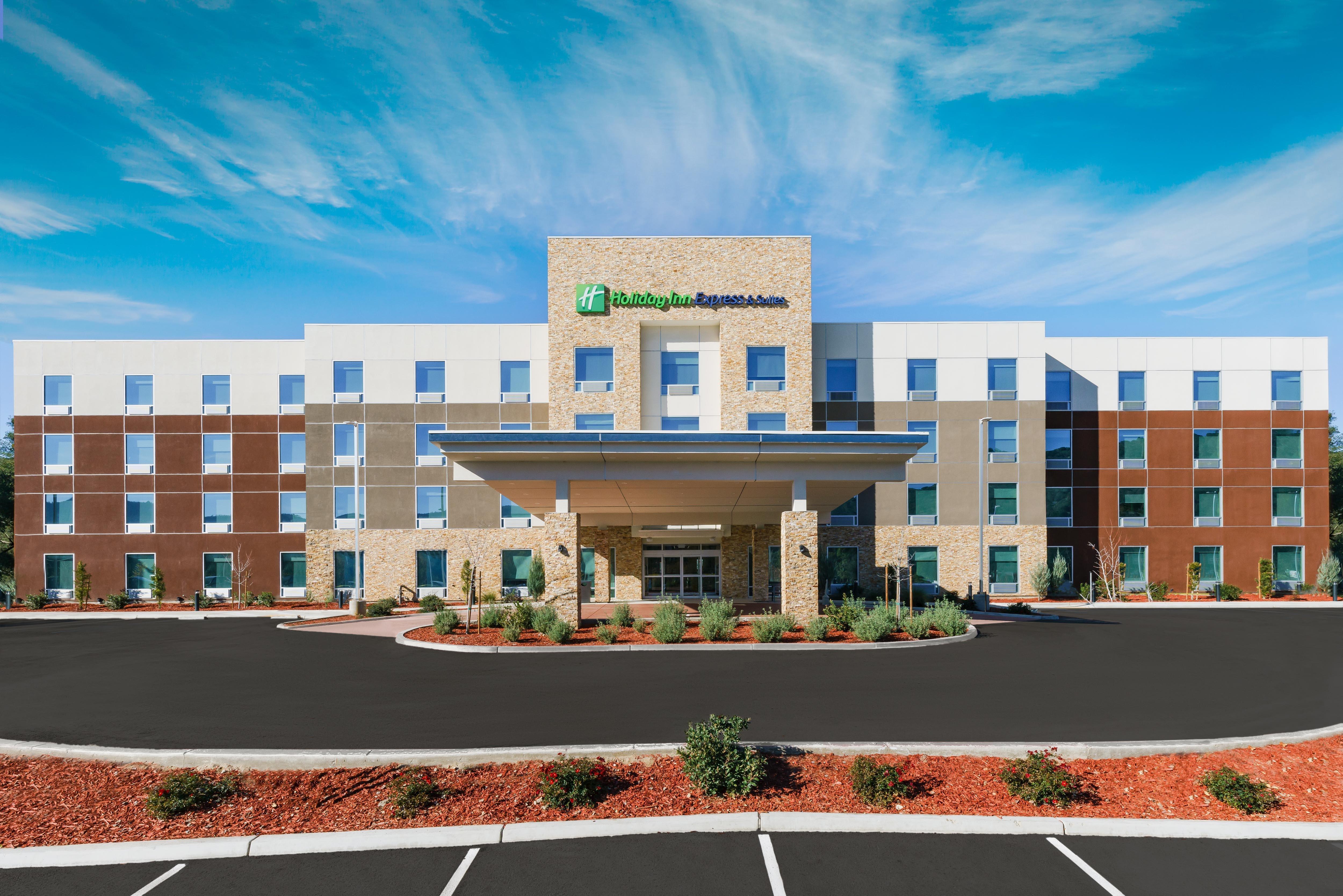 Holiday Inn Express & Suites Oakhurst-Yosemite Park Area By Ihg Exteriér fotografie